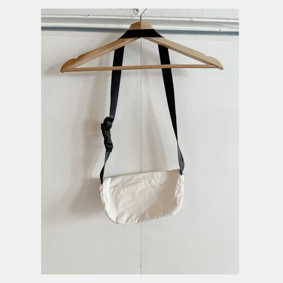 ALOHA - Mini Hip Pack - Picture 3 of 3